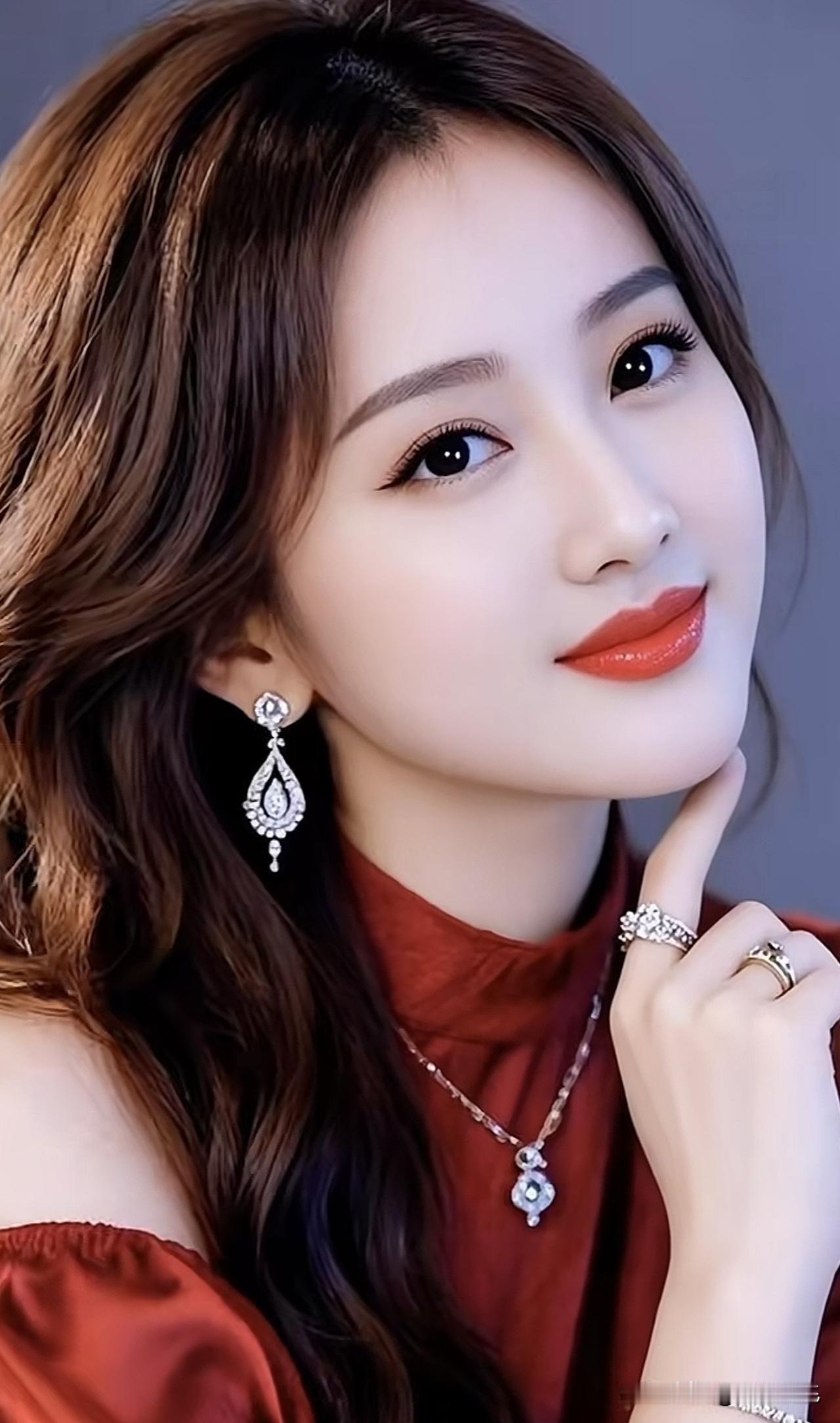 优雅红唇，闪耀珠宝，尽显女性魅力！💄✨💎红唇氛围感写真红唇美人照红唇生活