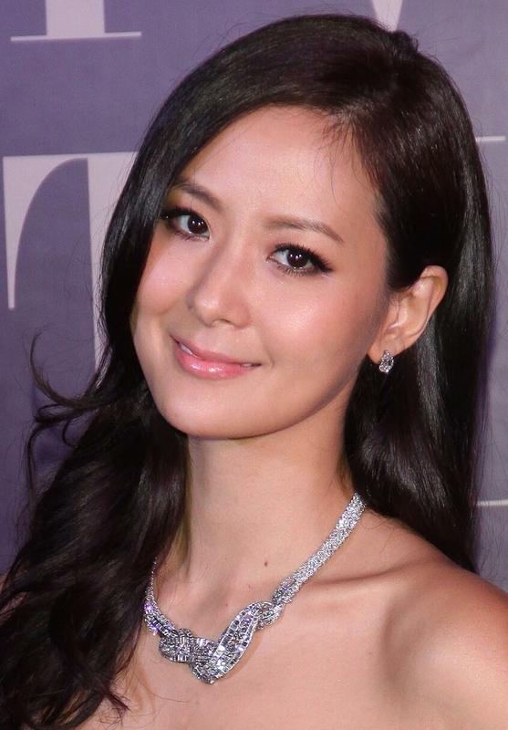 孙芸芸曾经可是“台湾第一名媛”，她的人生就像一部跌宕起伏的剧。13岁时，她被大7