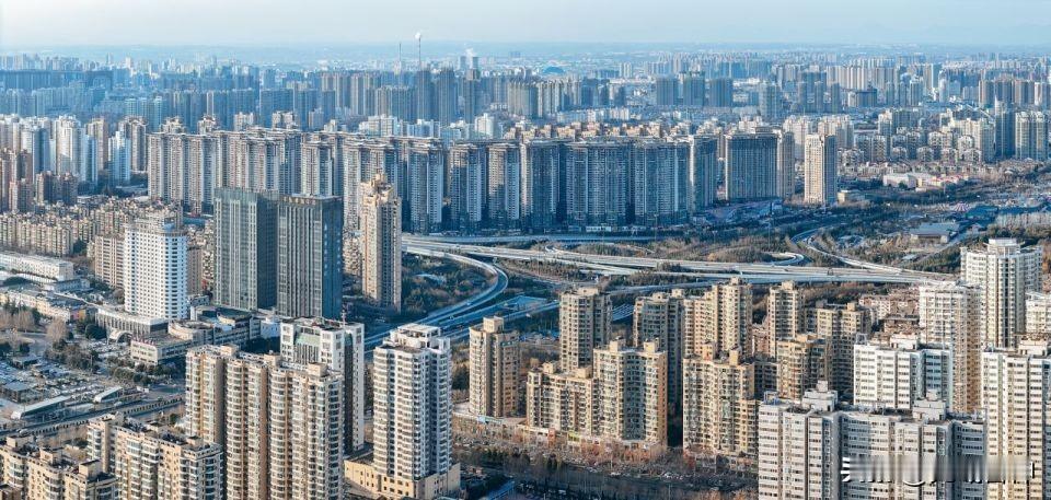 监管去年叫停的“364境外债”，今年下半年又悄悄冒头了。2025年6月至今，澳门