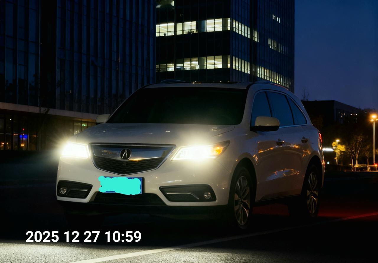 我这台讴歌mdx是2014年9月上的牌。它的发动机搭载的是一台3.5升的发动机