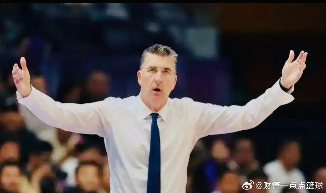 又一CBA球队主教练下课！说白了，新疆男篮换帅也是治标不治本！格兰下课，真正病根