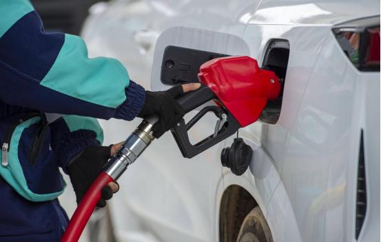 科技倒下，下一个主线会是谁？4月24日这个节点不普通。一边是中国航天日带来产