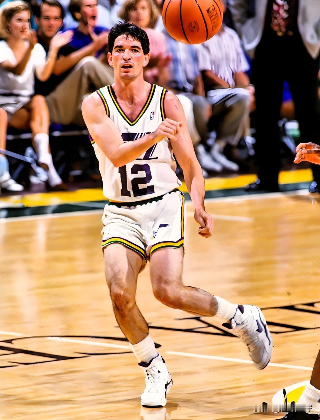 爵士名宿斯托克顿口出狂言！NBA历史助攻王斯托克顿在一档节目中表达了对詹姆斯