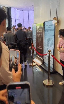 不吹不黑！徐杰这人气和名气真不是盖的，他应该是所有CBA球员里休赛期挣得最多的球