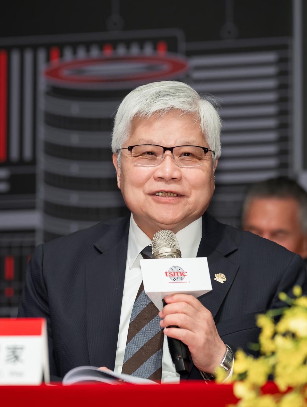 这一招下得太狠了，狠到让人脊背发凉。完全就是一套写进教材的“养、套、杀”连招，