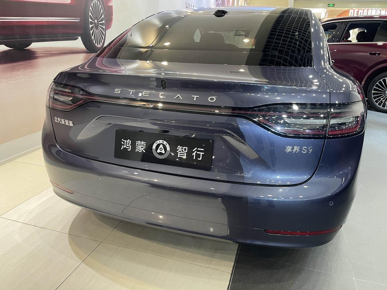 以后中国就一种汽车了。请大声说出它的名字