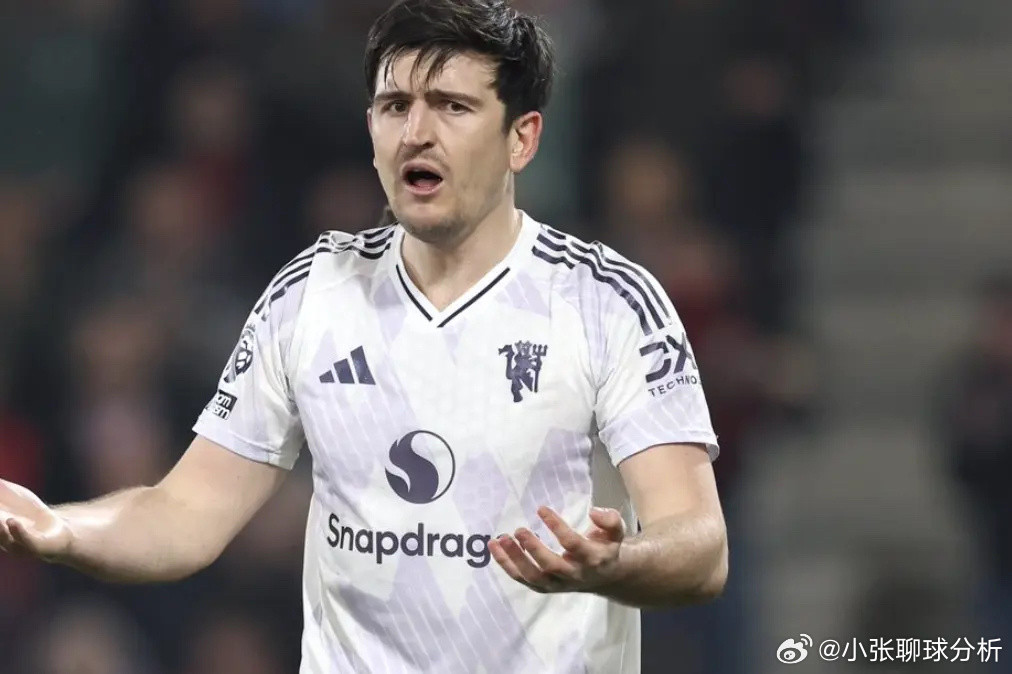 揭竿而起！英超官媒被曼联球迷刷屏:朗朗乾坤岂能容裁判如此撒野北京时间3月21日