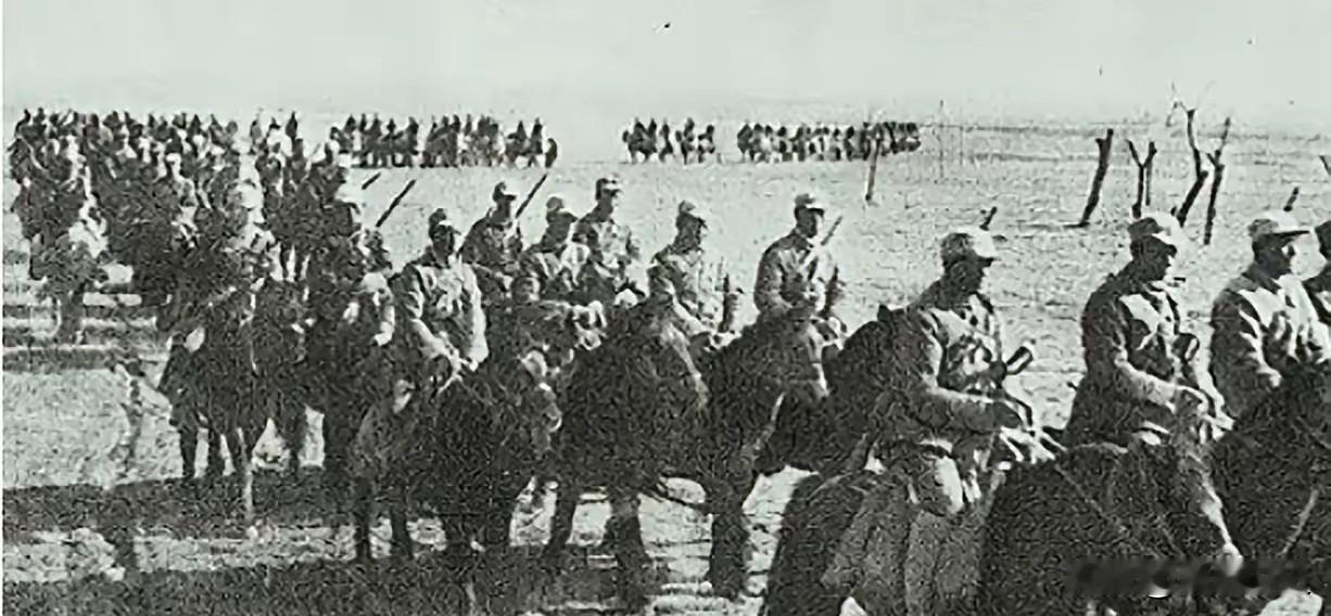 1942年，新四军26团被日军包围，眼看突围无望，团长决定与日军同归于尽，这时，