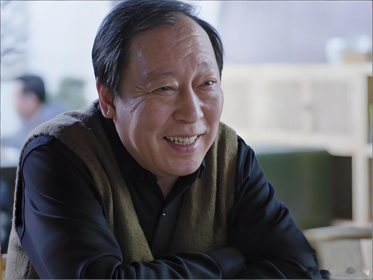 许多退休的男人，渐渐地都活成了这样，你是不是也这样？1,逐渐与外界断联。男
