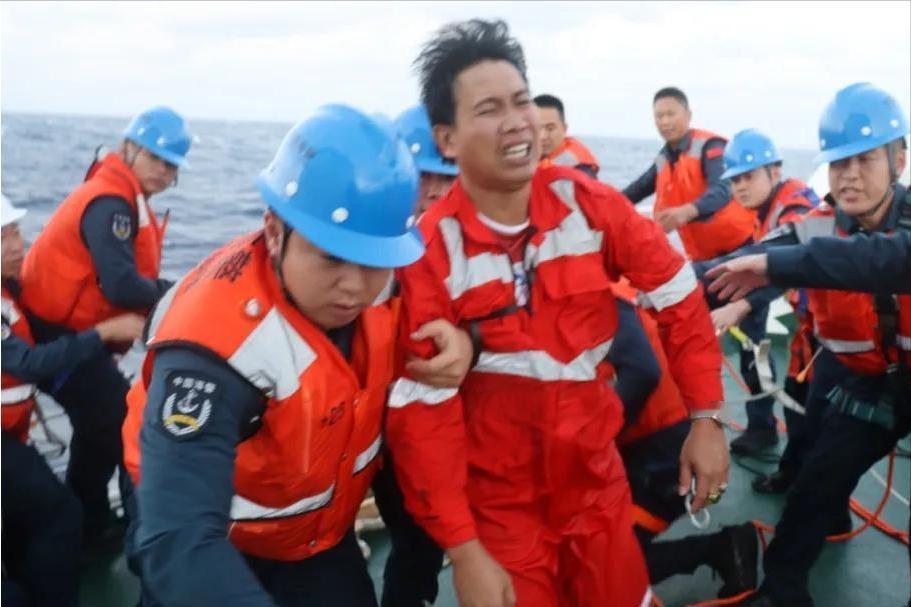 如果能开第一枪，必须先打掉菲律宾。日本是嚣张，菲律宾是无耻至极。1月23