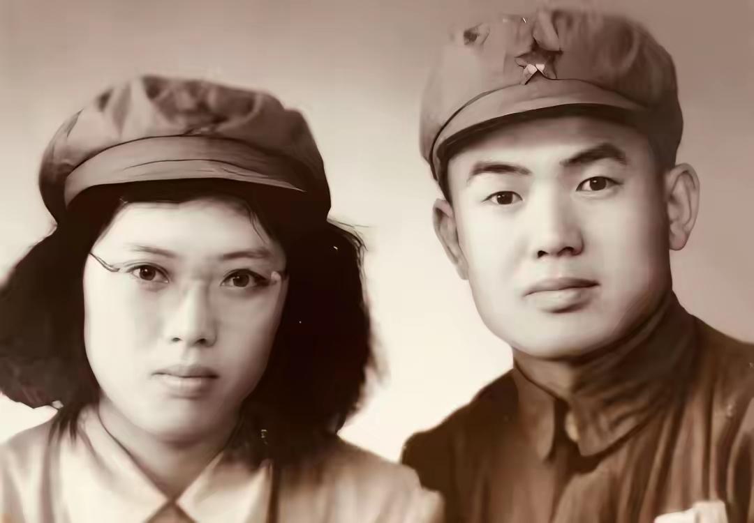 上甘岭英雄团长，结婚多年后才发现，妻子的舅舅是蒋介石头号权臣。1956年的一
