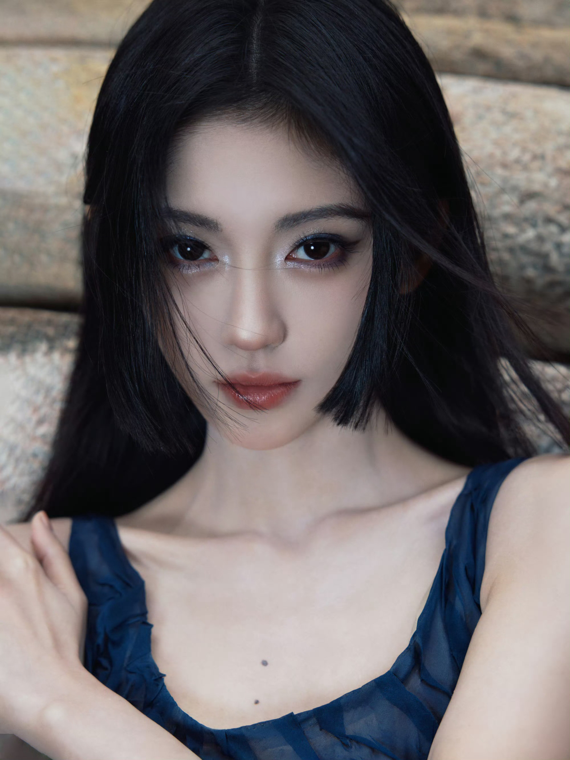 盘点了一下内娱明星解约事件——❶赵露思:因患yy症，退出剧组拍摄，然后和公司解约