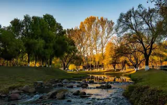 玄学揭秘：一个人最大的底气，竟然不是钱和人脉，而是这“三力在这个焦虑贩卖无处不