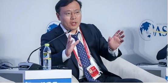 任泽平赴美考察后提醒：AI不是风口，是海啸！从美国回来，我才明白马斯克说的“超