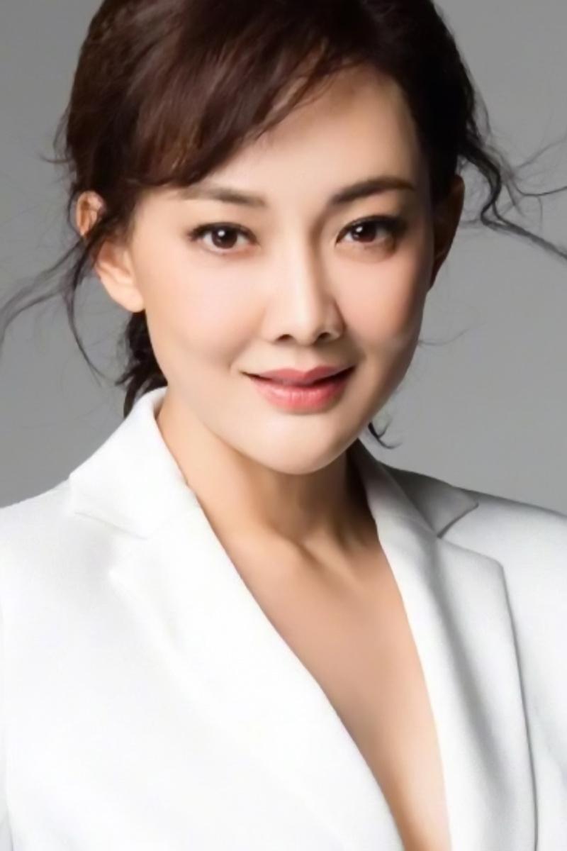 🌞2007年，牛莉生下一女，在一次吵架的过程中，她怒气冲冲地问老公刘亚东：