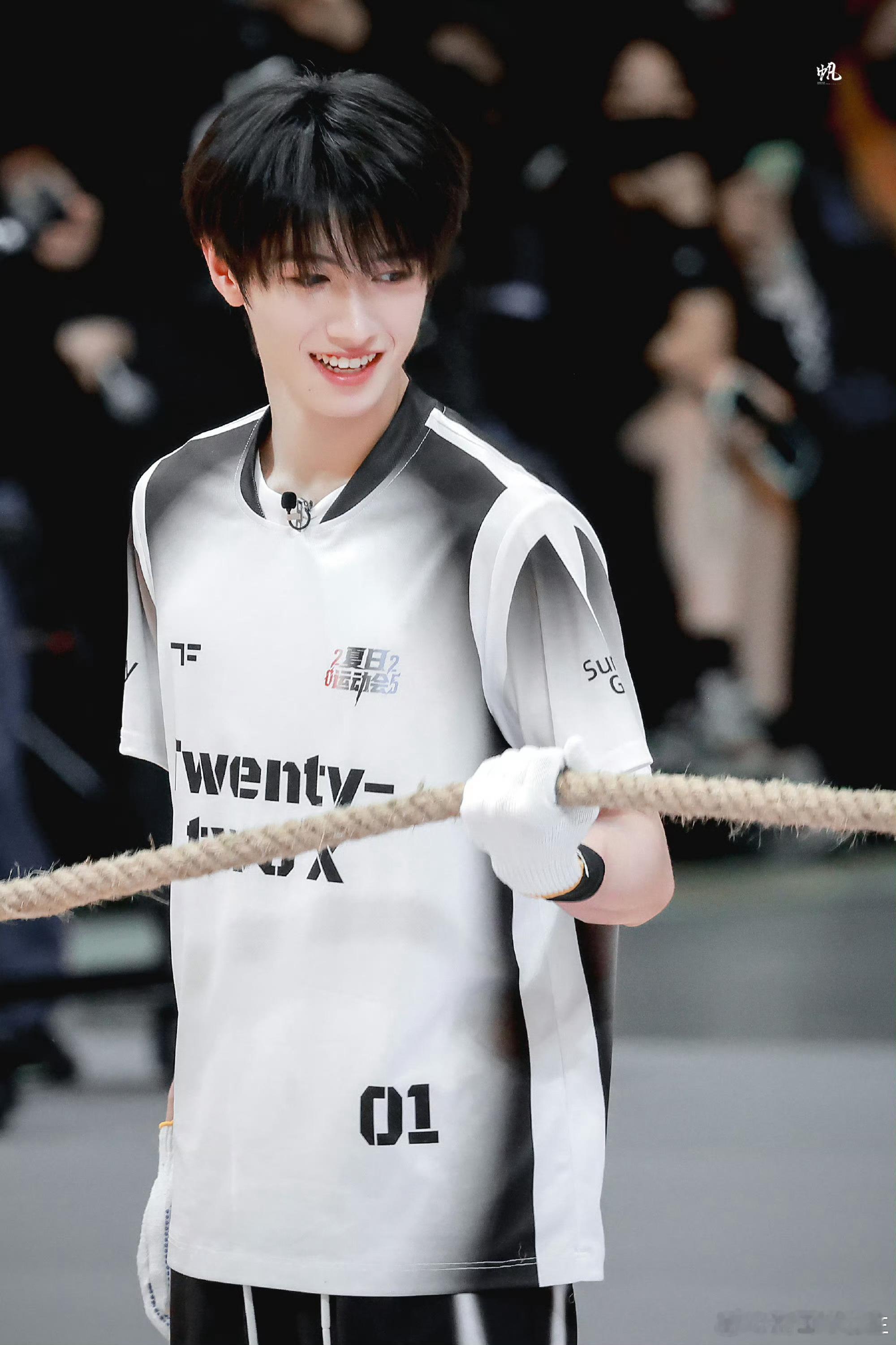 朱志鑫💛朱志鑫鑫光闪耀热爱不藏💙和朱志鑫共赴黄海之约你所受到的不公平对待换