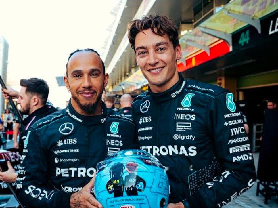 F1乔治·拉塞尔谈刘易斯·汉密尔顿：“我为汉密尔顿重返巅峰感到高兴。有些人甚至