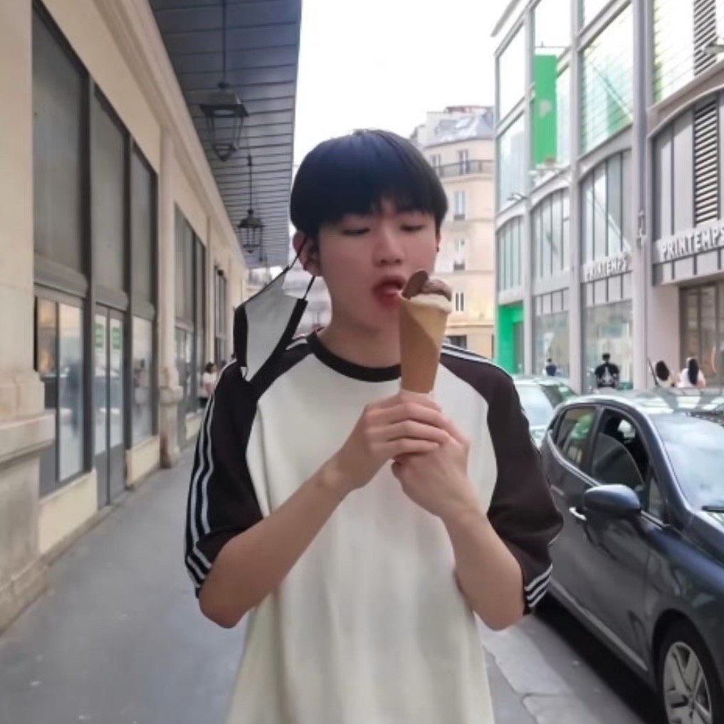 宝宝。我要喂你喝🍼