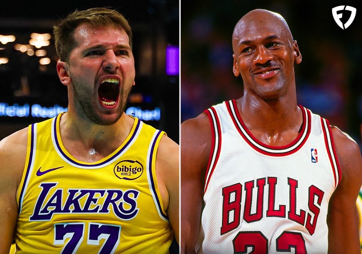 东契奇三月份达成单月500+分、100+助攻、100+篮板和35+抢断成就。上次