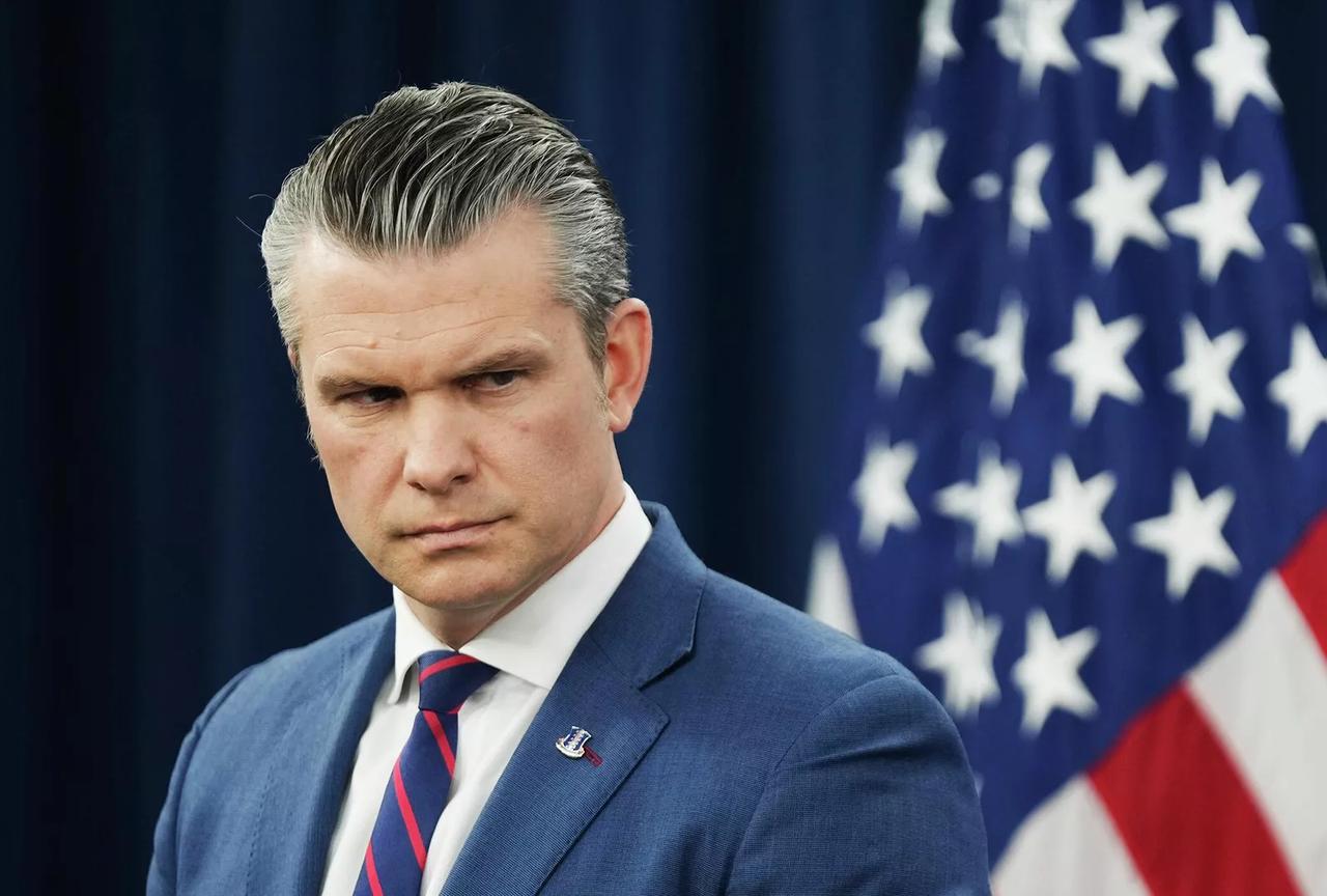 美军也怕被团灭！五角大楼战争部负责人赫格塞斯确认，90%的中东美军已经从他们