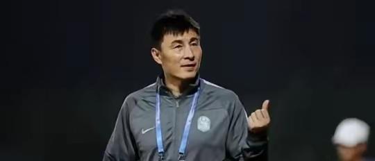 句句扎心！李玮峰彻底撕开国足病根：踢不过韩国，根本不是球员差。​​为什么国足年