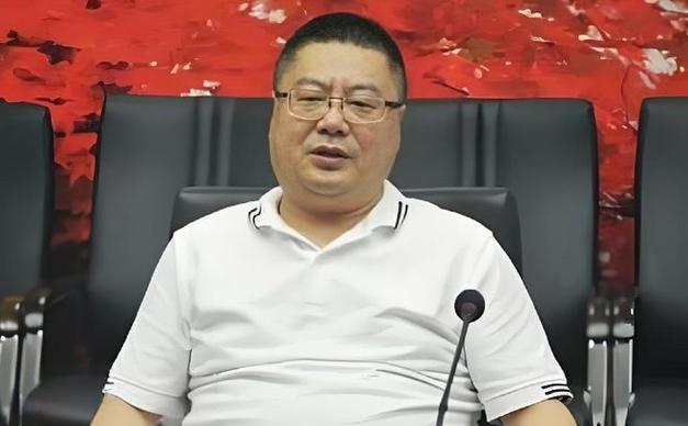 🌞那个靠“免费领鸡蛋”起家，骗走全国60万老人244亿养老钱的大骗子周志峰