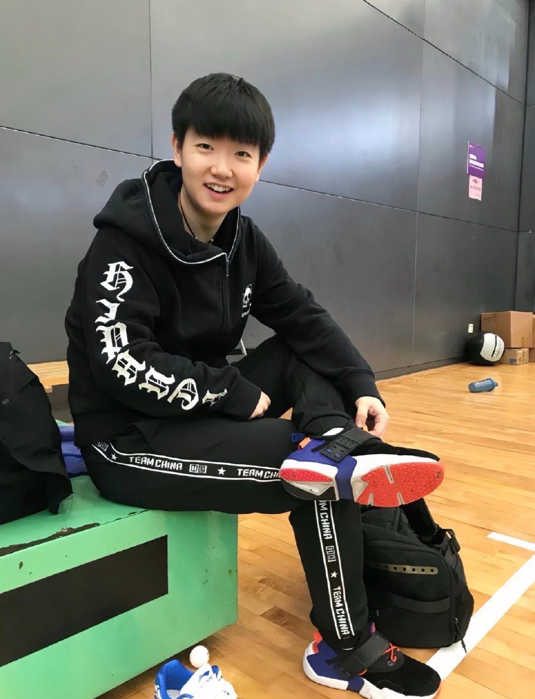 喂你们过于般配了​