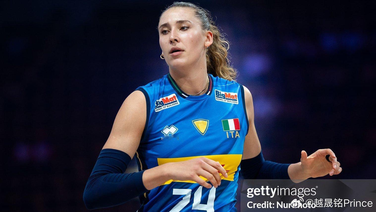 ——意大利队似乎准备给对手一个惊喜，他们表示安特罗波娃可以胜任主攻的位置。土耳其