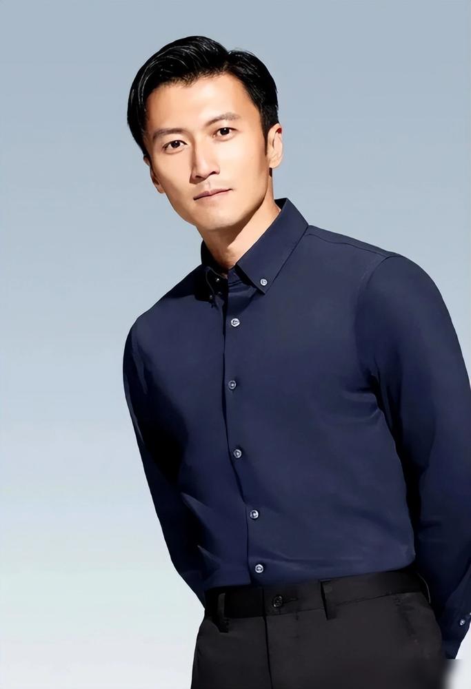 谢霆锋与张柏芝离婚我不奇怪，谢霆锋与王菲在一起我也不奇怪。但谢霆锋给香港