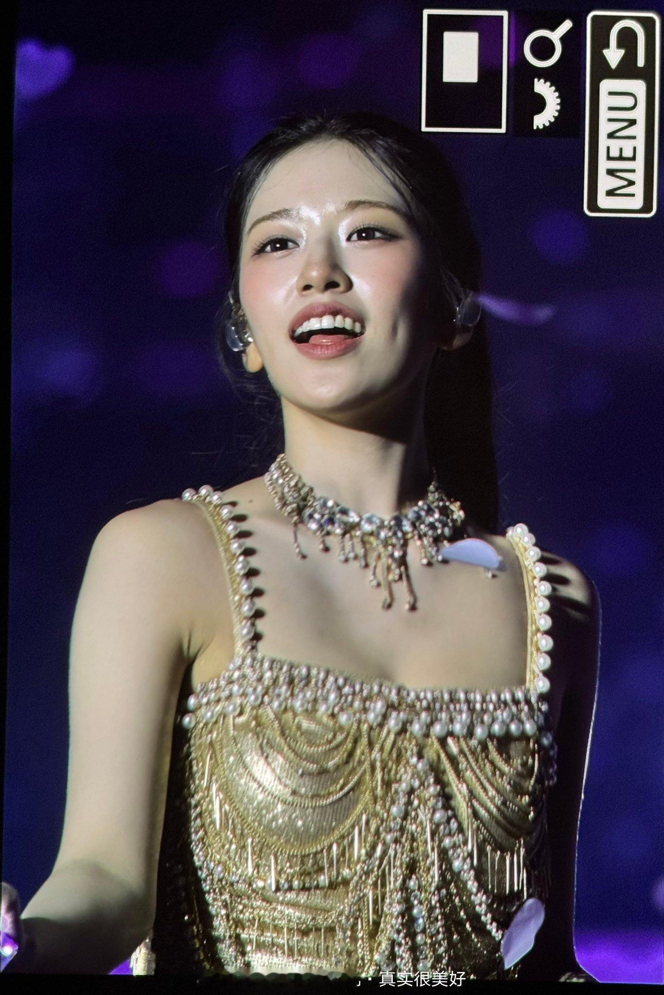 IVE安宥真、金秋天、张元英、LIZ、直井怜、李瑞今日演唱会饭拍预览图Crl