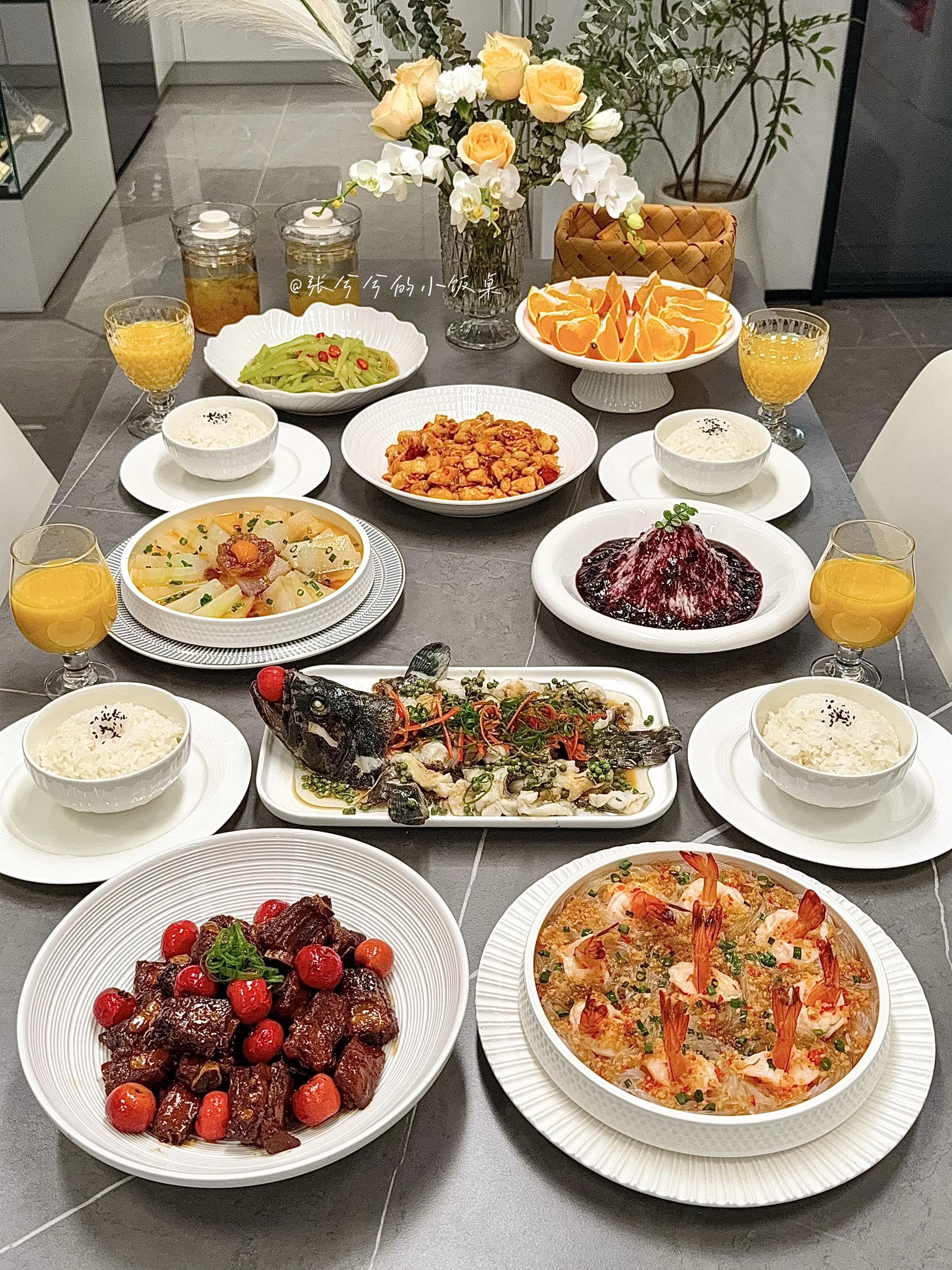 家庭聚餐｜家宴的仪式感，从来不是折腾自己。以前总觉得做一桌大餐像打仗...