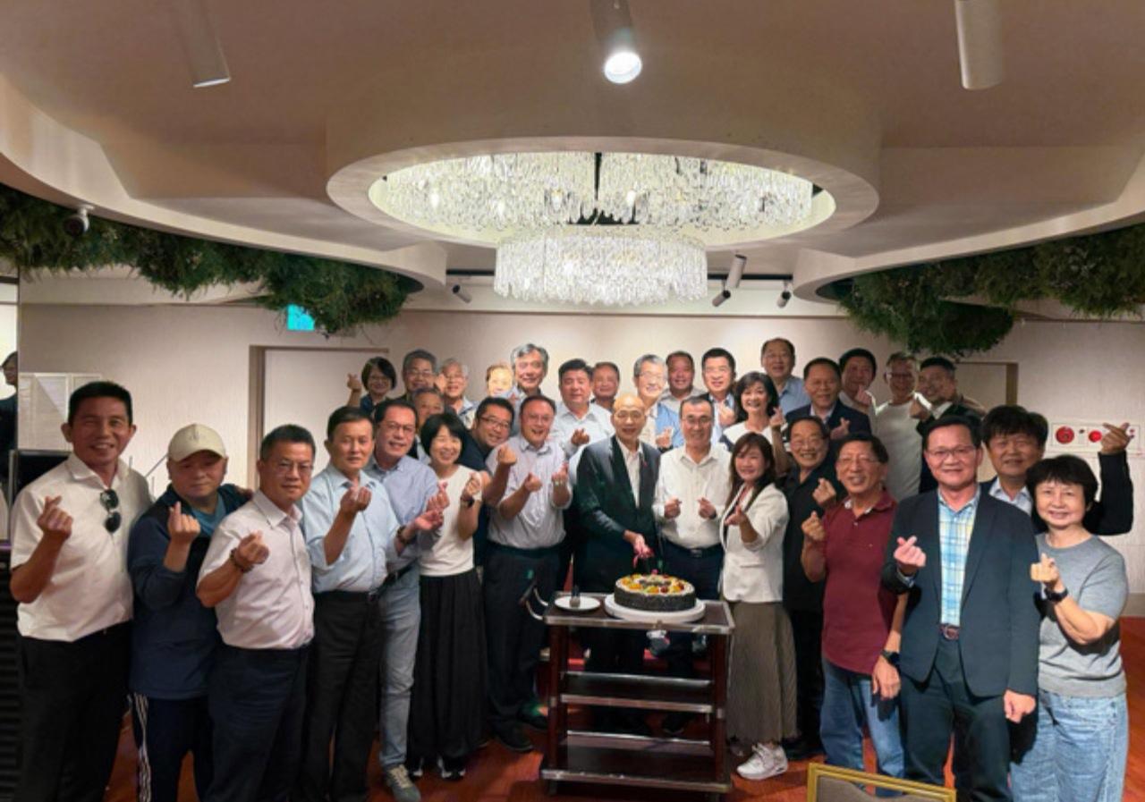 韩国瑜的生日是6月17日，虽然韩国瑜69岁生日还有几天才到，但是韩国瑜担任高雄市