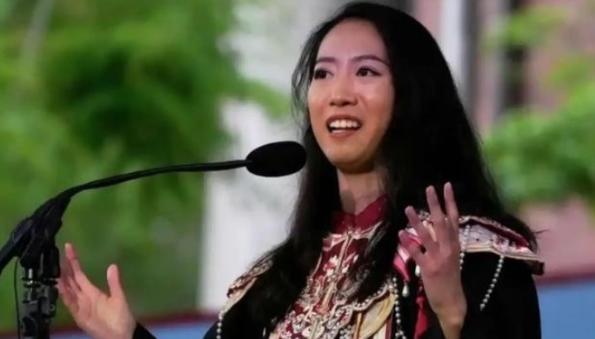 美国不要的，中国也坚决不要！美国哈佛大学毕业典礼上，中国留学生蒋雨融曾经代表毕业