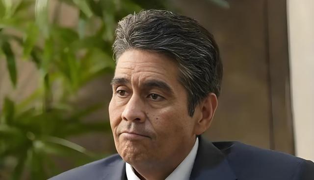 “中国你别逼我，我有权选择跟台湾当局做“朋友”，你管不着”帕劳总统惠恕仁最近在新