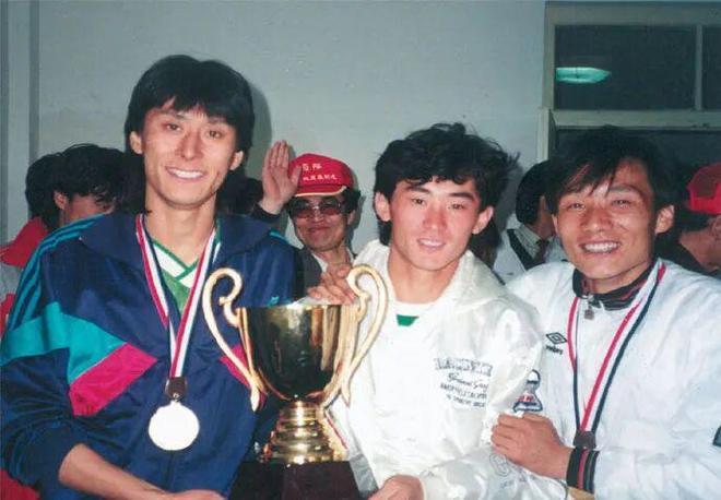 甲A旧将回忆录（十一）：辽足最后一位银靴，消失在了巴西街头他出生在大连，16