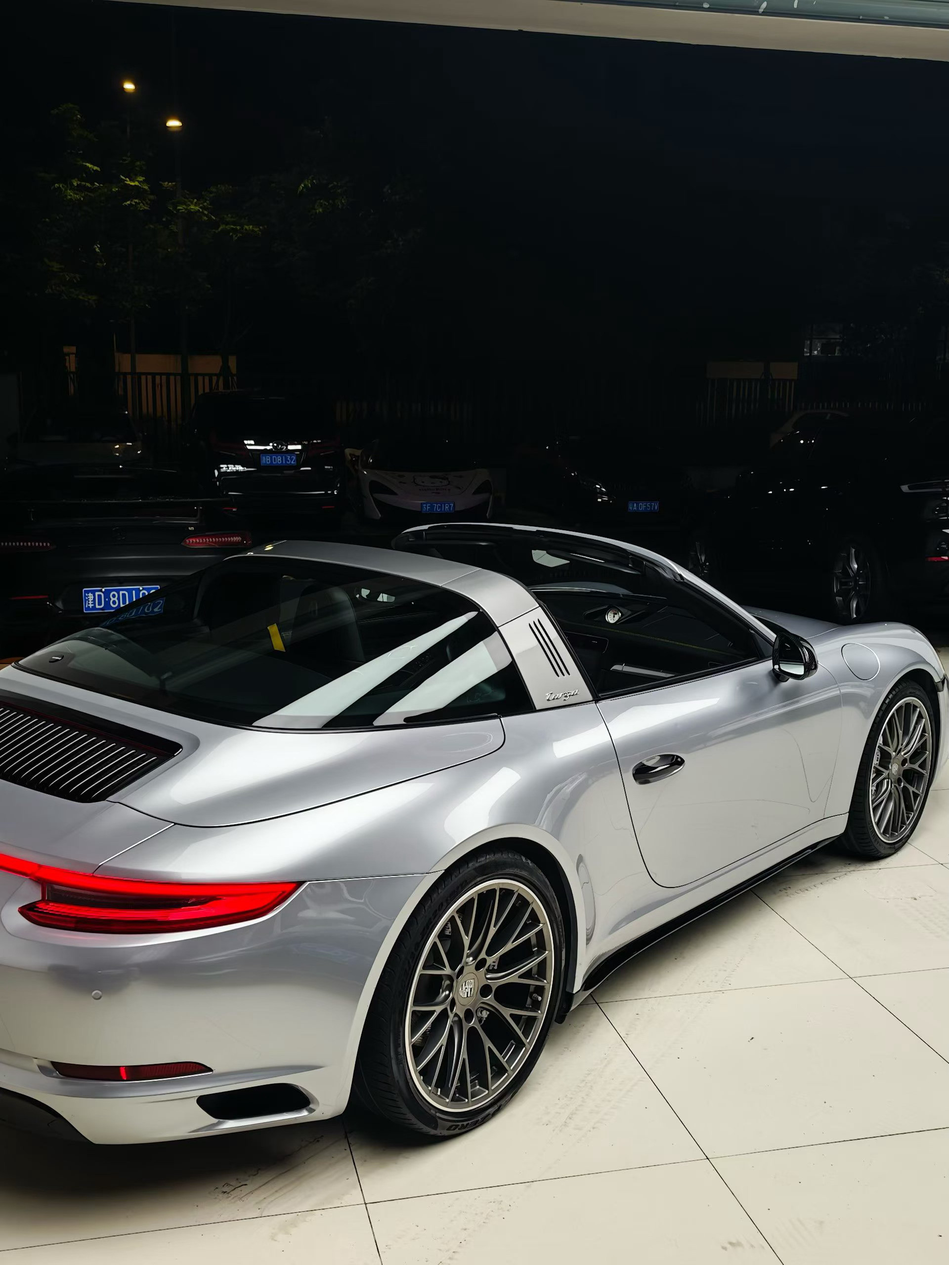 不到70万的911敞篷香不香