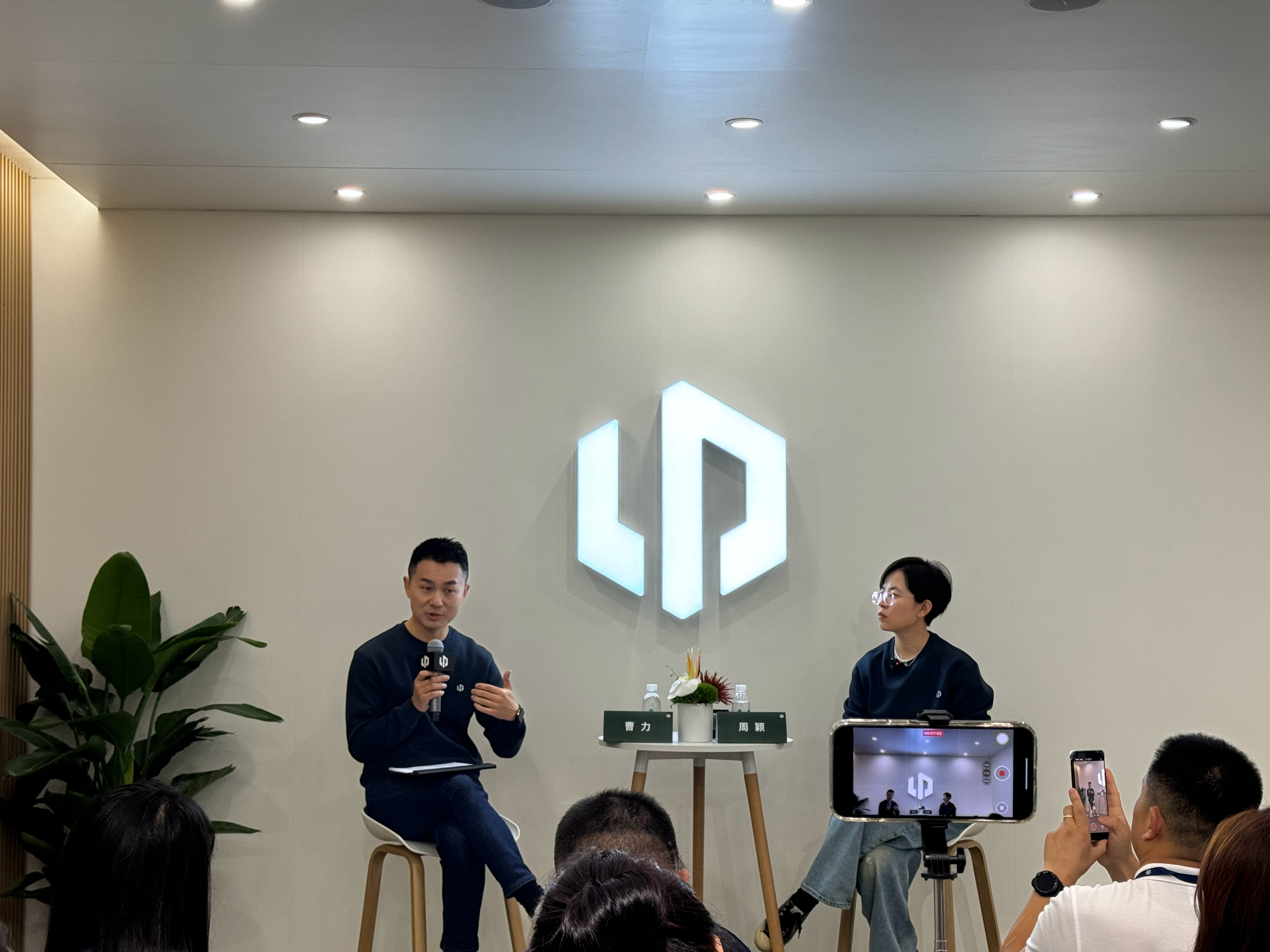 整理了零跑广州车展群访的一些关键信息。明年D系列会有3款新车，A系列有