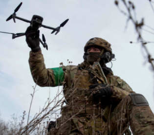 俄军40人步兵班，14天内打得只剩下3人，给解放军提供一手教训。俄军排长对着镜头