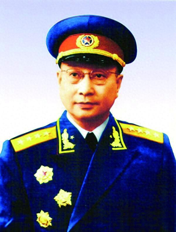 1955年评定军衔时，陈赓档案中找不到主力师师长的记录，按规定无法晋升大将。眼看