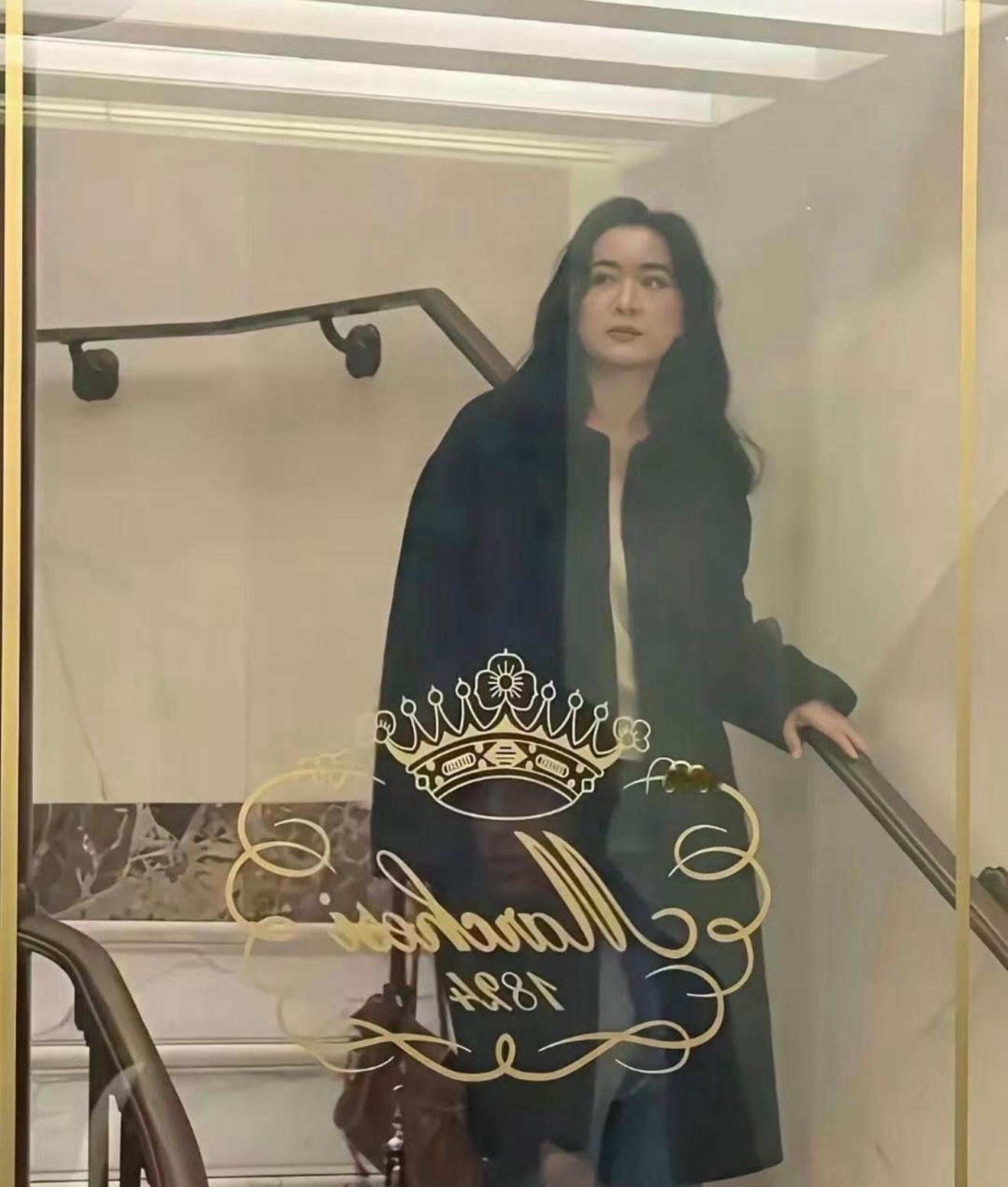 贾玲已经完全是另外的人了，现在好高冷