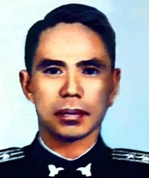 1992年5月，84岁的毛森坐着轮椅降落在上海虹桥机场，这个曾经的军统上海区区长