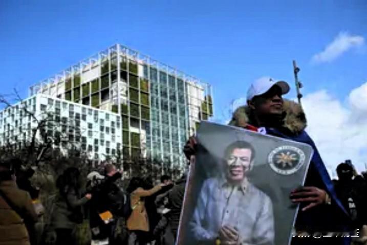 国际刑事法院预审分庭拒绝批准临时释放菲前总统杜特尔特的请求，因为它认为杜特尔特阻