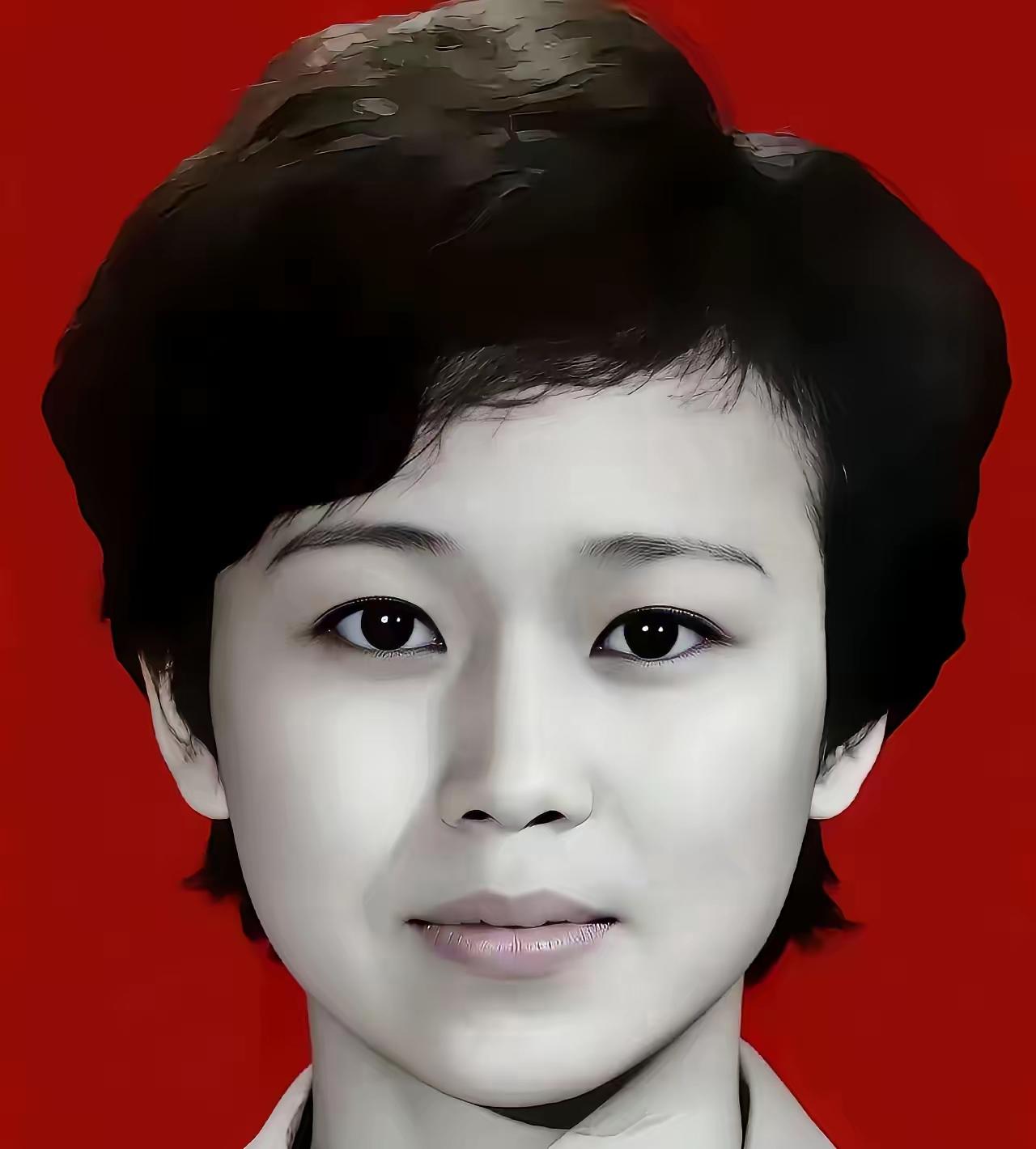 中国共产党的优秀党员，新时代革命军人的杰出代表，中国人民解放军原昆明军区某部原卫