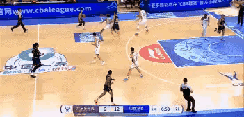 广东东阳光大将王少杰的身体素质真是太出色了！在今天进行的广东东阳光和山西汾酒的比