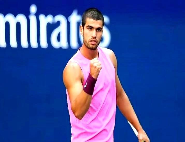 刚拿下史上最年轻全满贯，扭头就输给世界五十名开外的选手，一场比赛54次非受迫性失