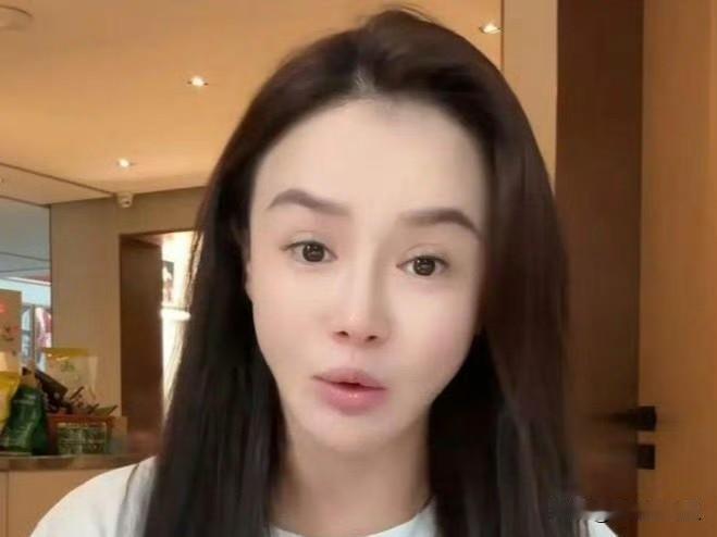 冉莹颖用实力证明多读书真的有用去查了一下她才知道，她根本不是什么北大才女，