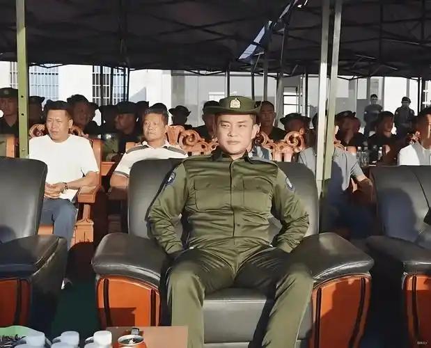 真是大快人心，明家才刚走，白家后脚就跟上，这是赶在春节前就要把全部都要送走团聚的