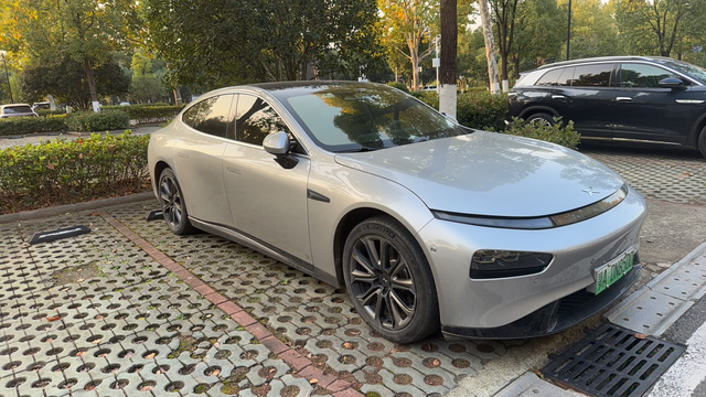 小鹏P7使用3年感受小鹏P7开了3年多又增购买了一台G9625觉得空间更大