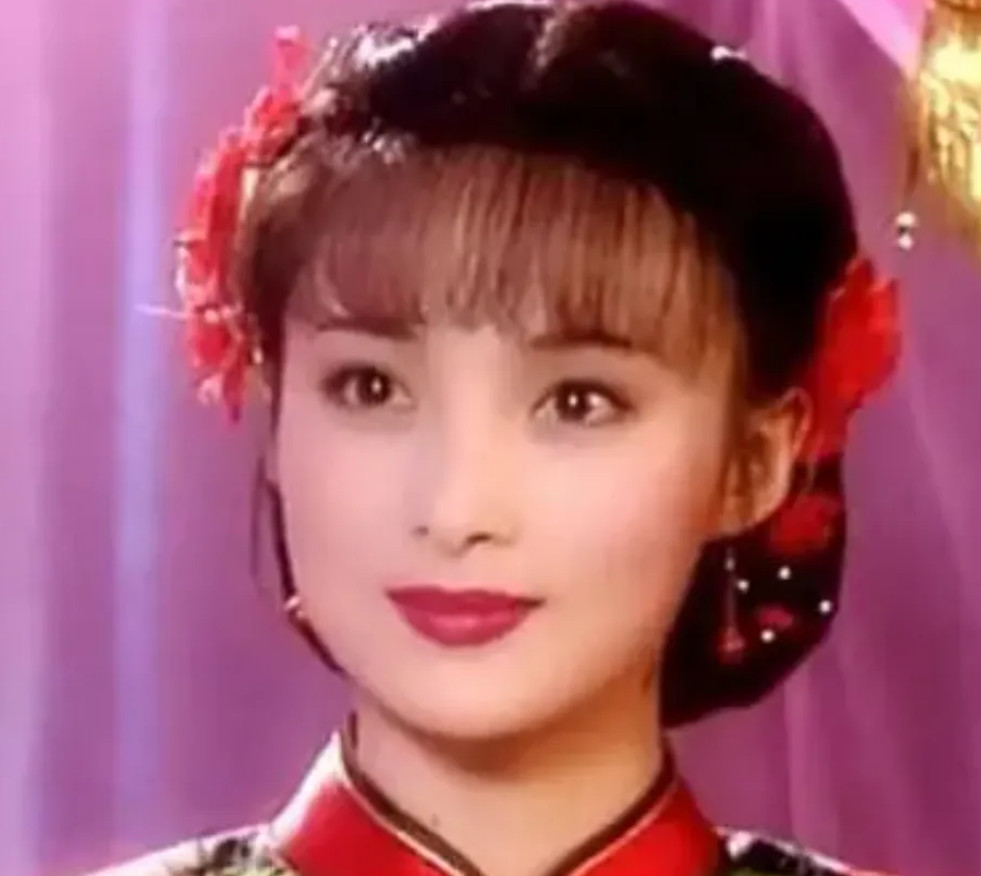 当年琼瑶为何急于来大陆挑选女主角？主要原因还是她选角眼光太过挑剔，对美女的标