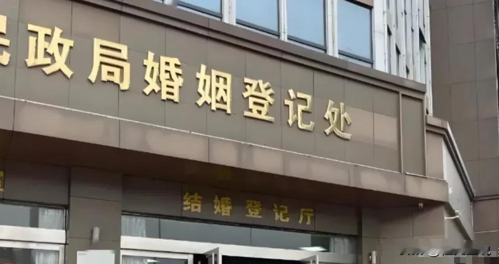 “电视剧都不敢这么演！”浙江宁波，男子出轨后，与妻子离婚，妻子带着2个孩子，无